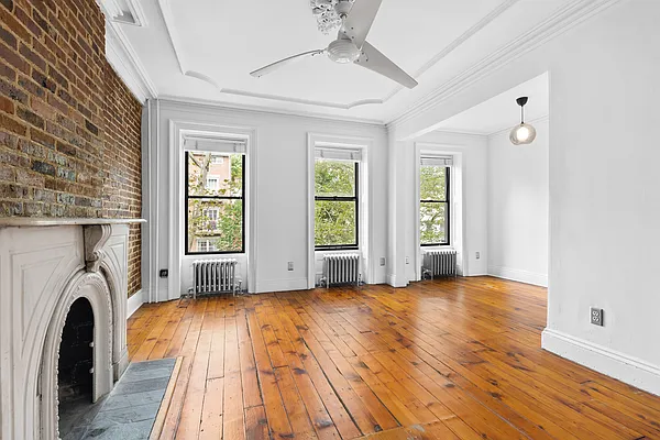 Rented by Compass | media 36