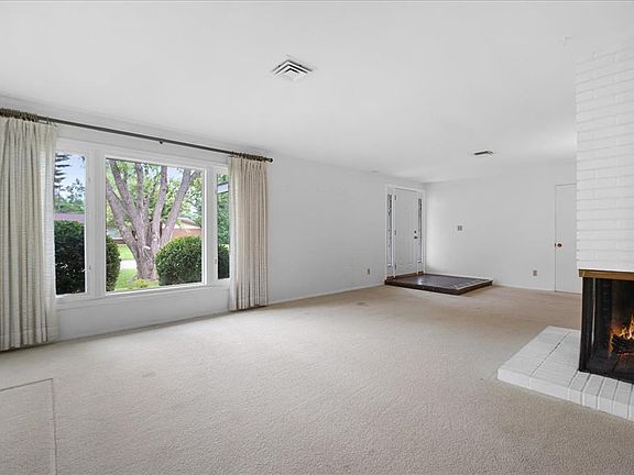 5th image of 1507 Fontana Dr