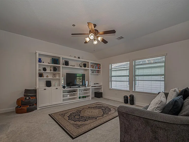 6306 Hidden Alley Dr — Photo 34