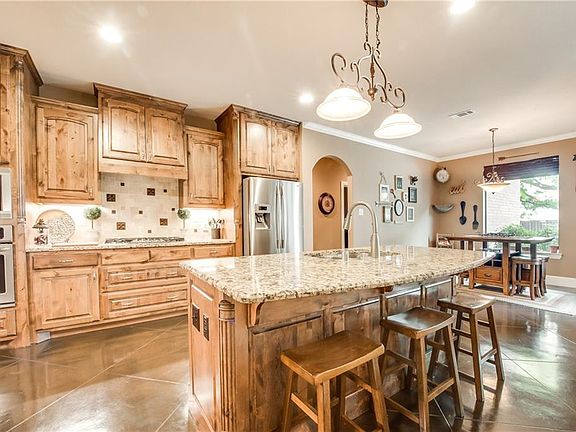 5th image of 4092 Water Park Cir