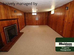 215 Kenwood Dr, Pueblo, CO 81004