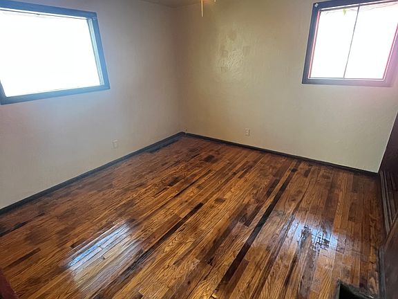 5th image of 24 Buxton Ave