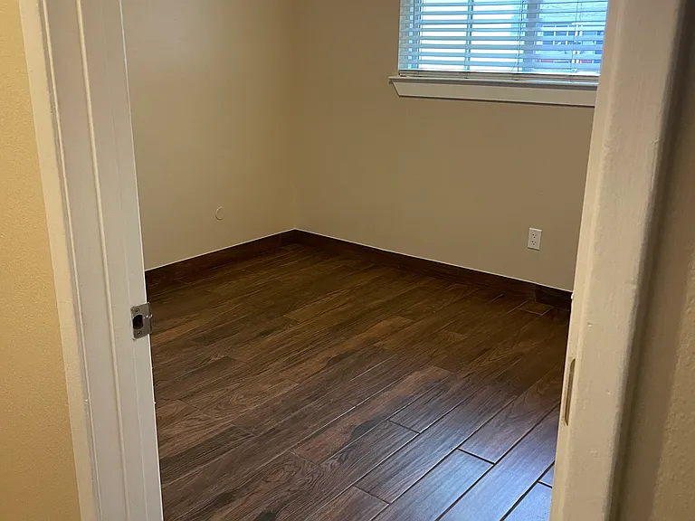 1333 Woodside Dr — Photo 32