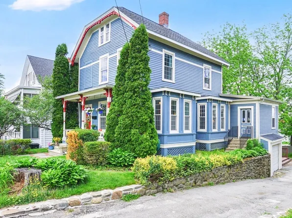 23 Oakes Ave, Southbridge, MA 01550