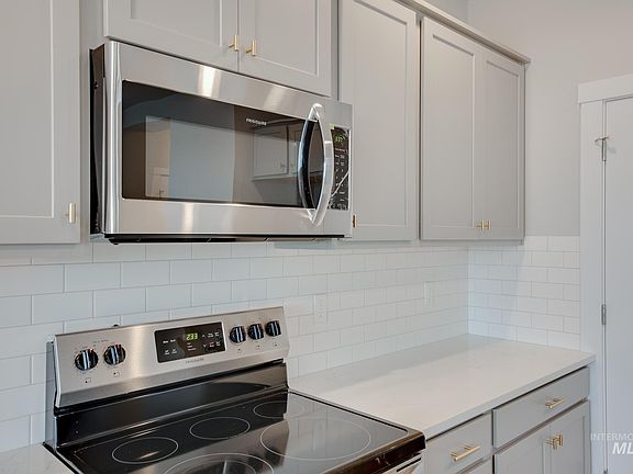 3rd image of 1508 Fishertown Ave