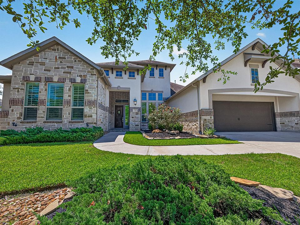 1st image of 30 Argosy Bend Pl