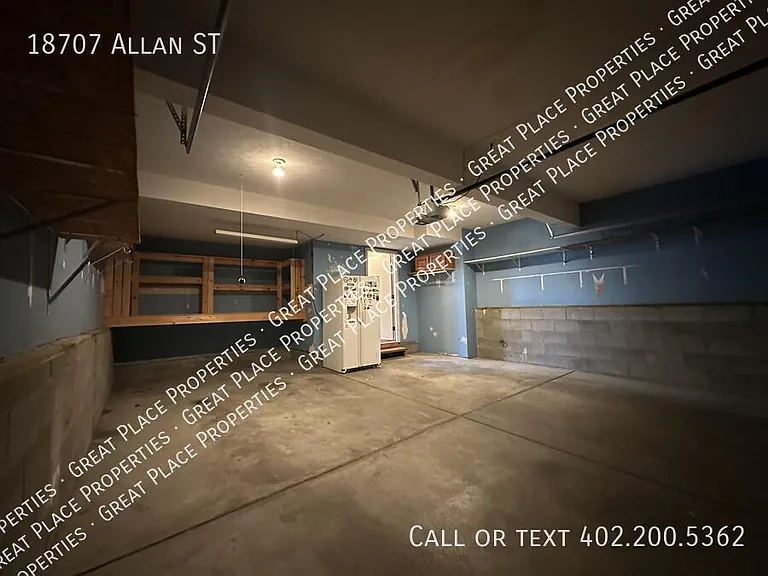 18707 Allan St — Photo 18