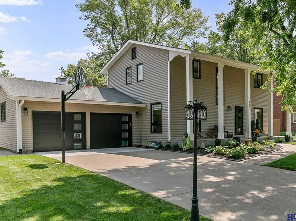 510 Redwood Dr, Lincoln, NE 68510