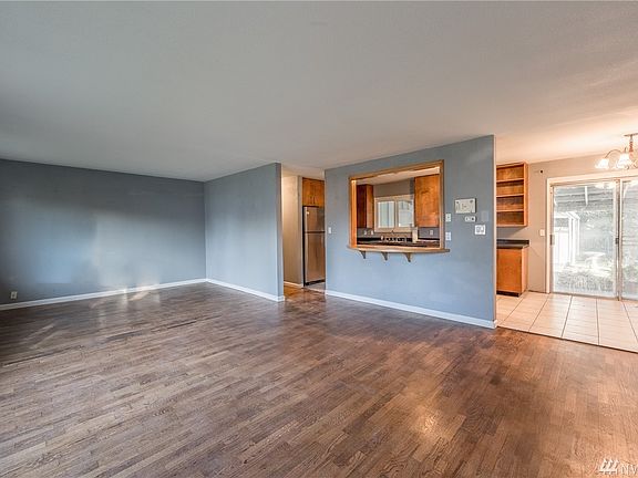 2nd image of 25720 20th Ave S