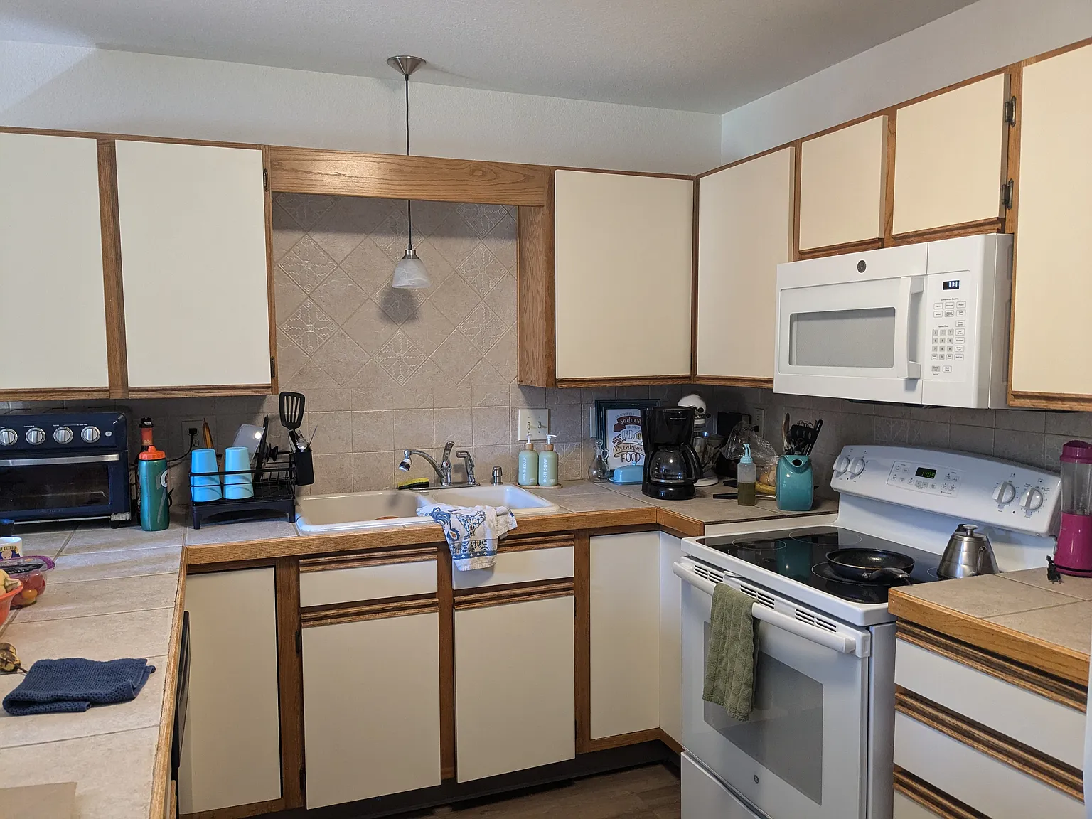 4 bed, 1833 sqft, $1,000 — Photo 3