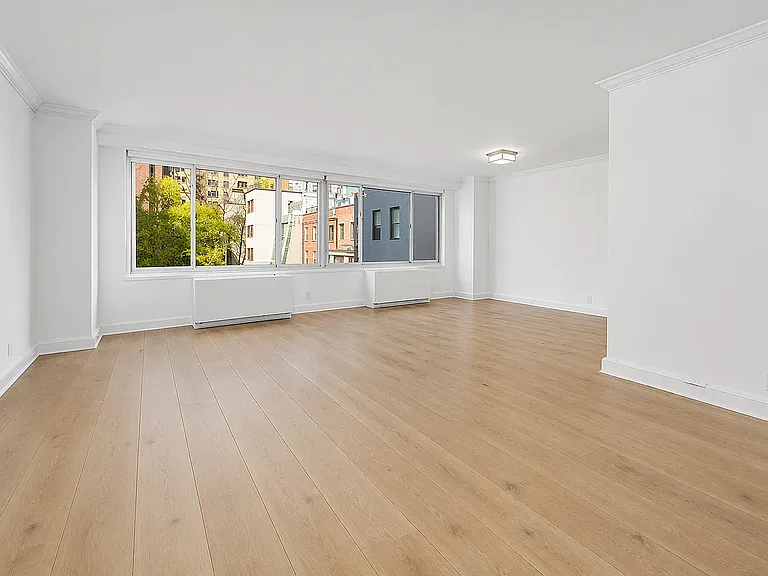 254 E 68th St #5C — Photo 4
