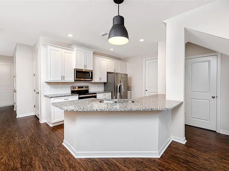 1510 Figleaf Ln — Photo 6