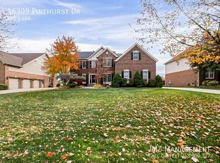 46309 Pinehurst Dr, Northville, MI 48168