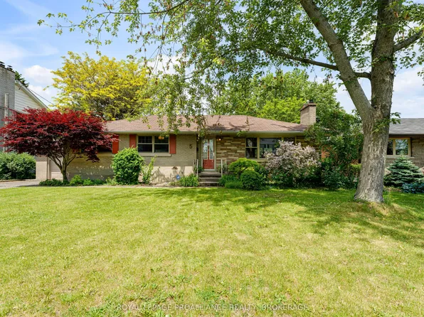 5 Watts Cres, Kingston, ON K7M 2P4