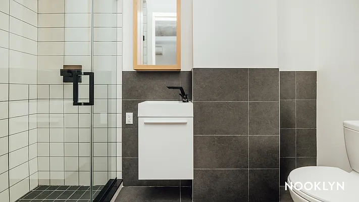 Rented by Nooklyn NYC LLC | media 82