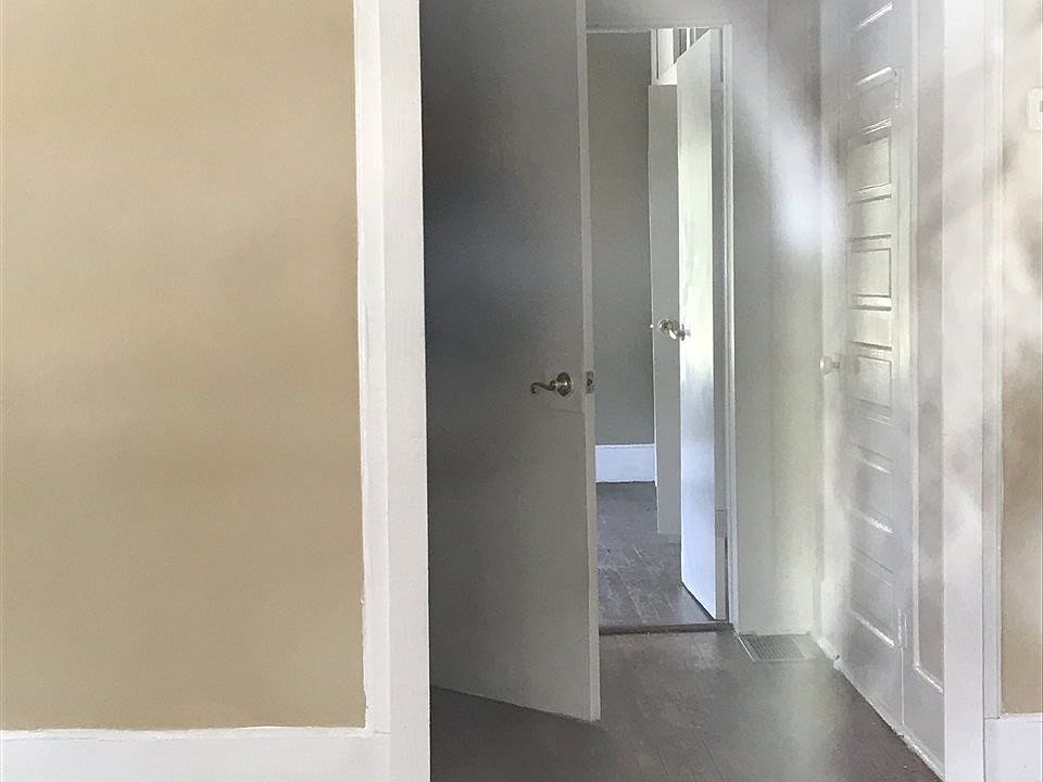 2nd image of 5 Foster St