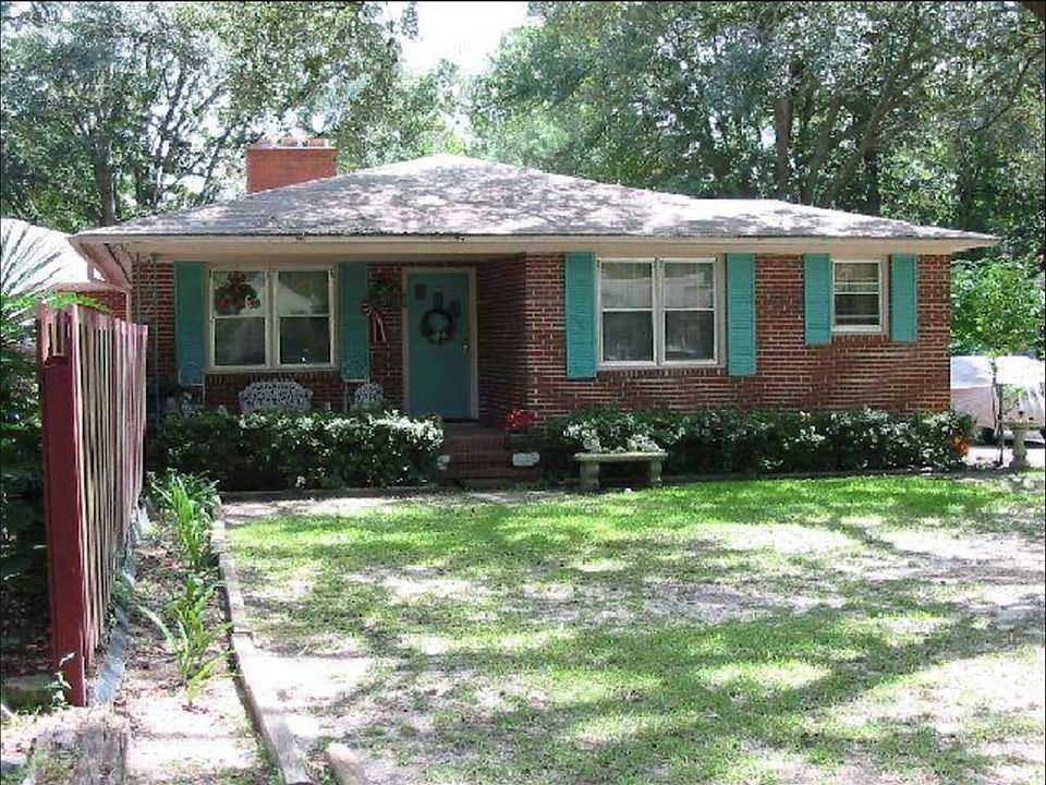 1st image of 1713 Azalea Dr