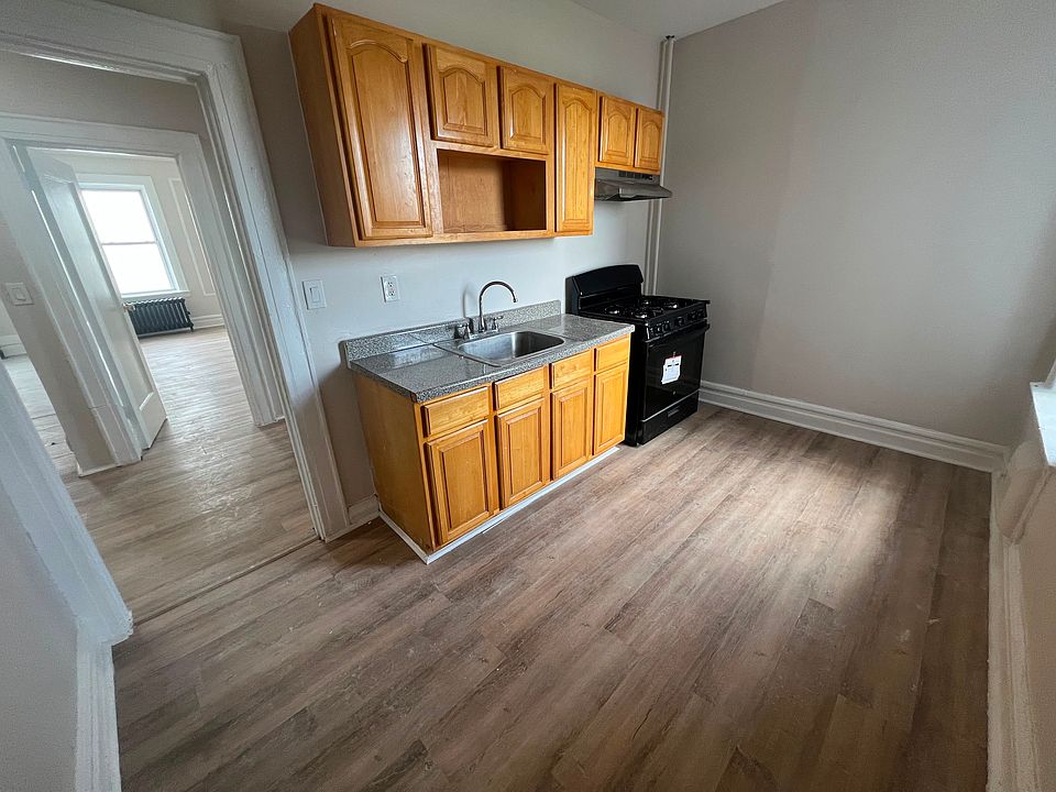 1st image of 75 N 7th St APT 302