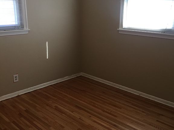 3rd image of 5332 Knox Ave N