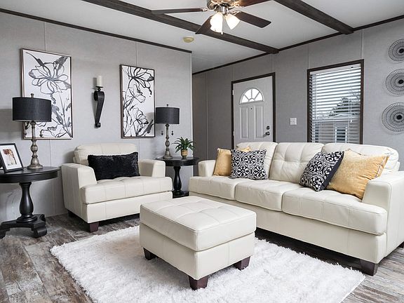 2nd image of 1800 N Live Oak St #20