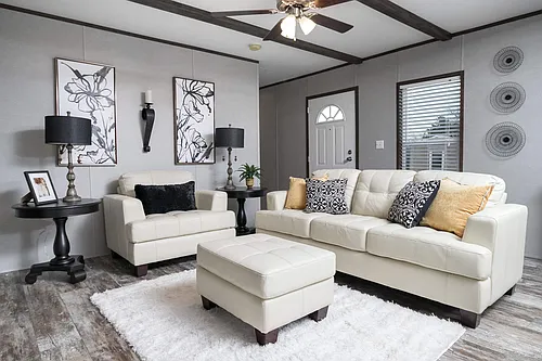1800 N Live Oak St #69 Photo 1