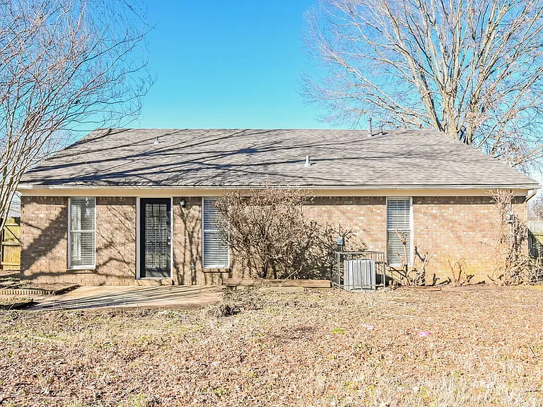 7184 Brandee Dr — Photo 16
