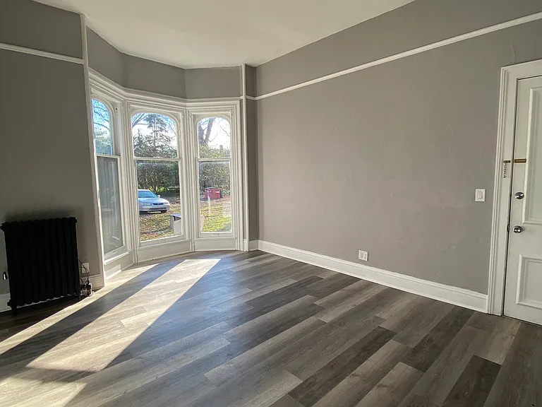 318 Mentor Ave #2 — Photo 10