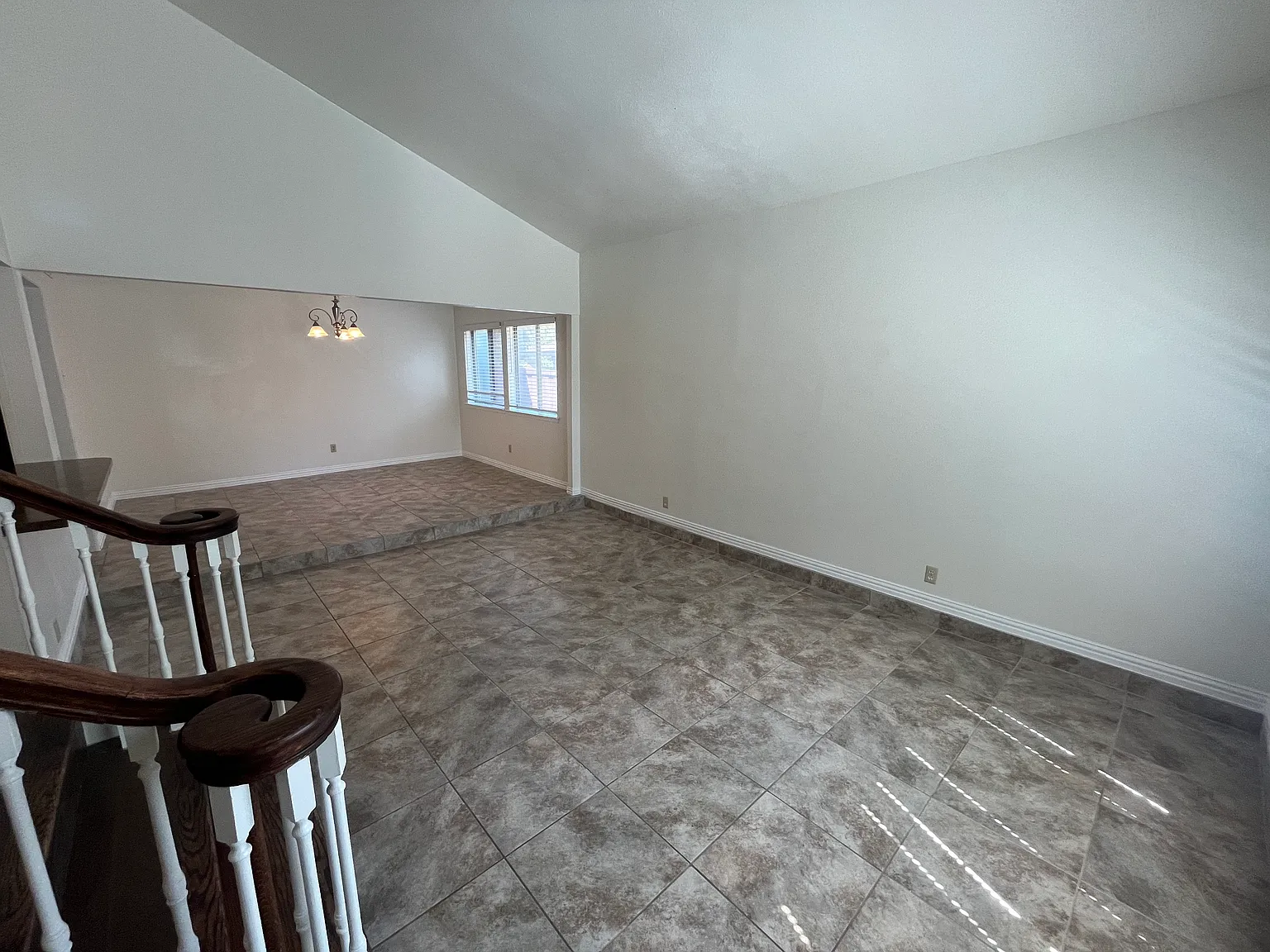 4 bed, 2.5 bath, 2178 sqft, $2,550 — Photo 3