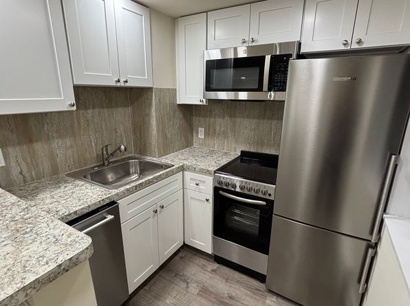 2220 Spruce St APT 2H