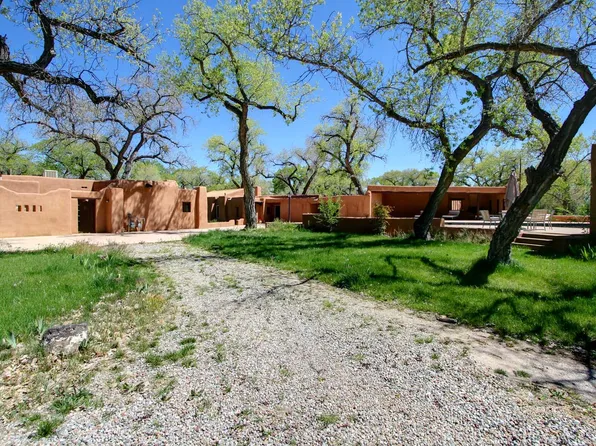 373 Bosque Acres Rd, Corrales, NM 87048