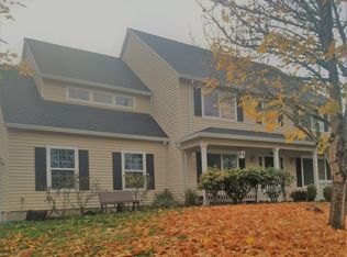 58961 Parkwood Dr, Saint Helens, OR 97051