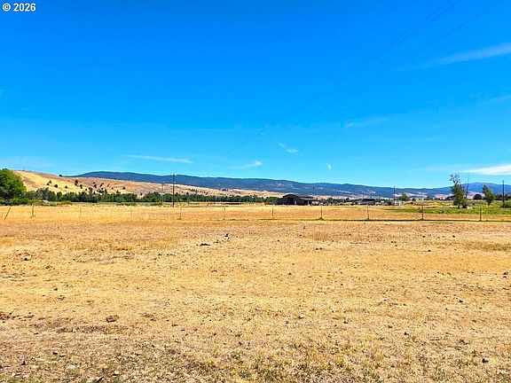 2nd image of Summit Prairie Rd