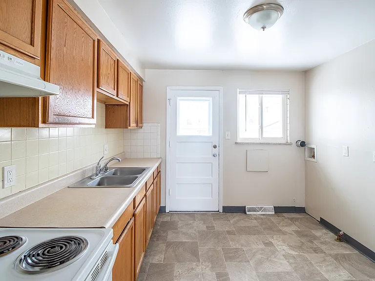 1707-1721 W 52nd Ave — Photo 6