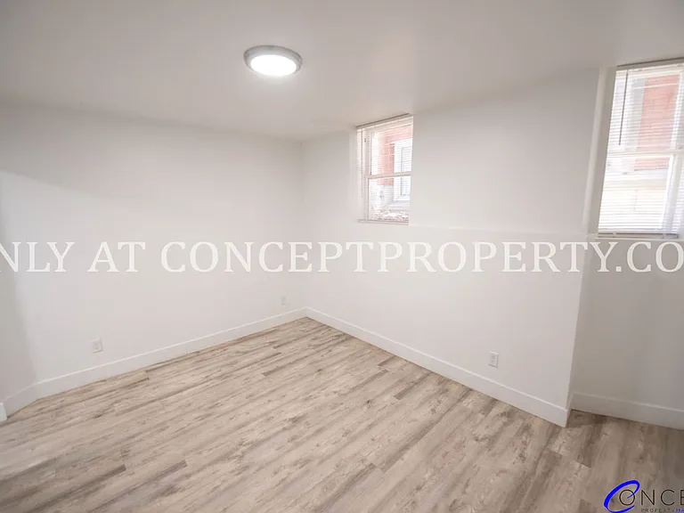 First Avenue Flats — Photo 16