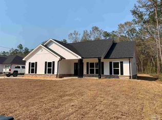 9861 Shangri La West Rd, Milton, FL 32583