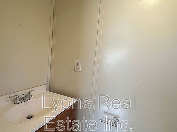 5th image of 7849 Suncoast Dr
