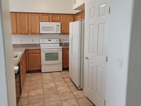 4th image of 8734 E Keats Ave