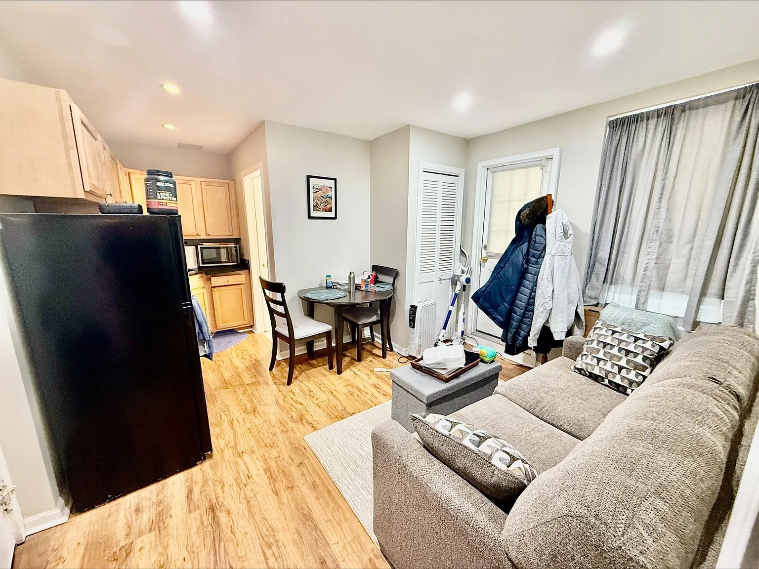 1 bed, 9999 sqft, $2,620 — Photo 3