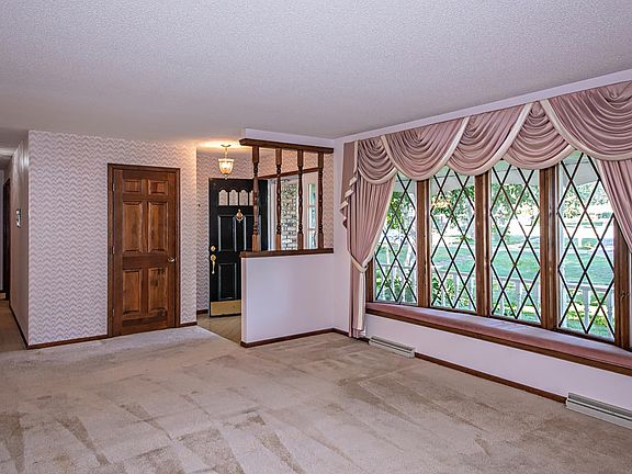 3rd image of 4285 Browning Dr