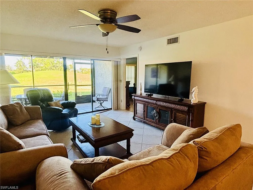 2 bed, 2.0 bath, 1125 sqft, $3,950 — Photo 4