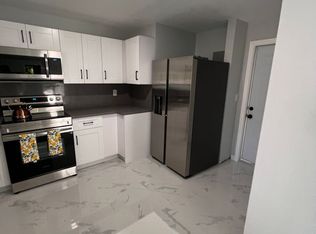 285 NE 43rd St, Pompano Beach, FL 33064