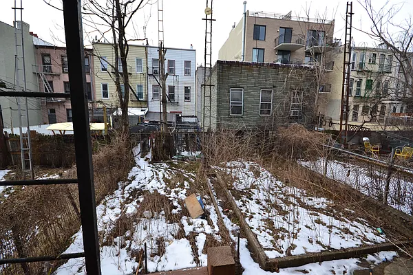 Rented by Bold New York | media 25