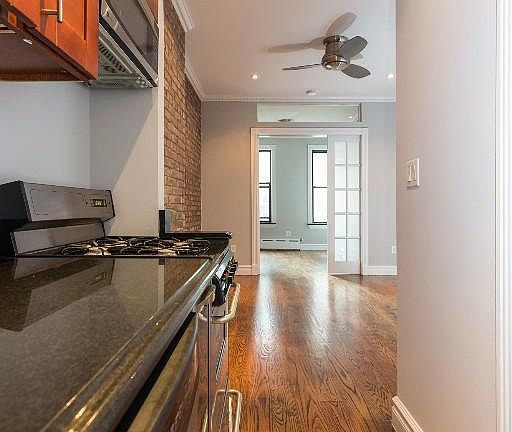 3rd image of 493 2nd Ave APT 11