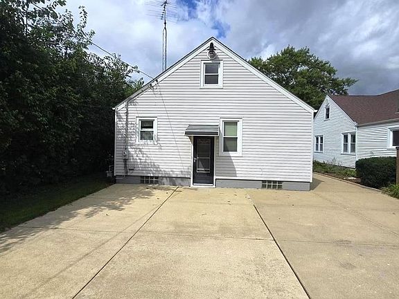 4th image of 710 Catherine St