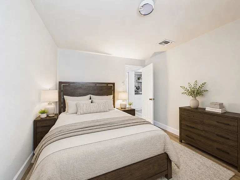 2135 Walnut St #1101 — Photo 9