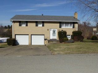 415 Joanne Ln, Uniontown, PA 15401