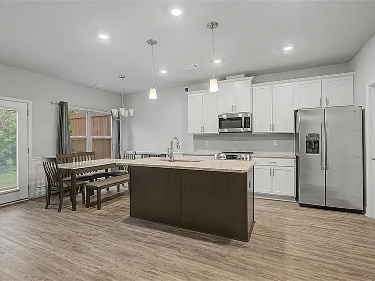 1360 Sugar Glen Ct — Photo 8