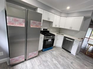 5204 N Oaks Blvd, North Brunswick, NJ 08902