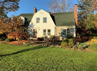 15450 Hemlock Point Rd, Chagrin Falls, OH 44022