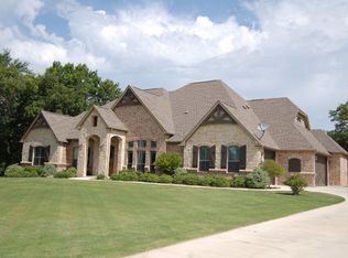117 Silver Hill Ct, Fort Worth, TX 76108